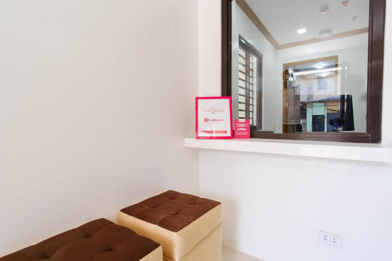 فندق ريد دورز نير إس إم بيكوتان Paranaque City المظهر الخارجي الصورة